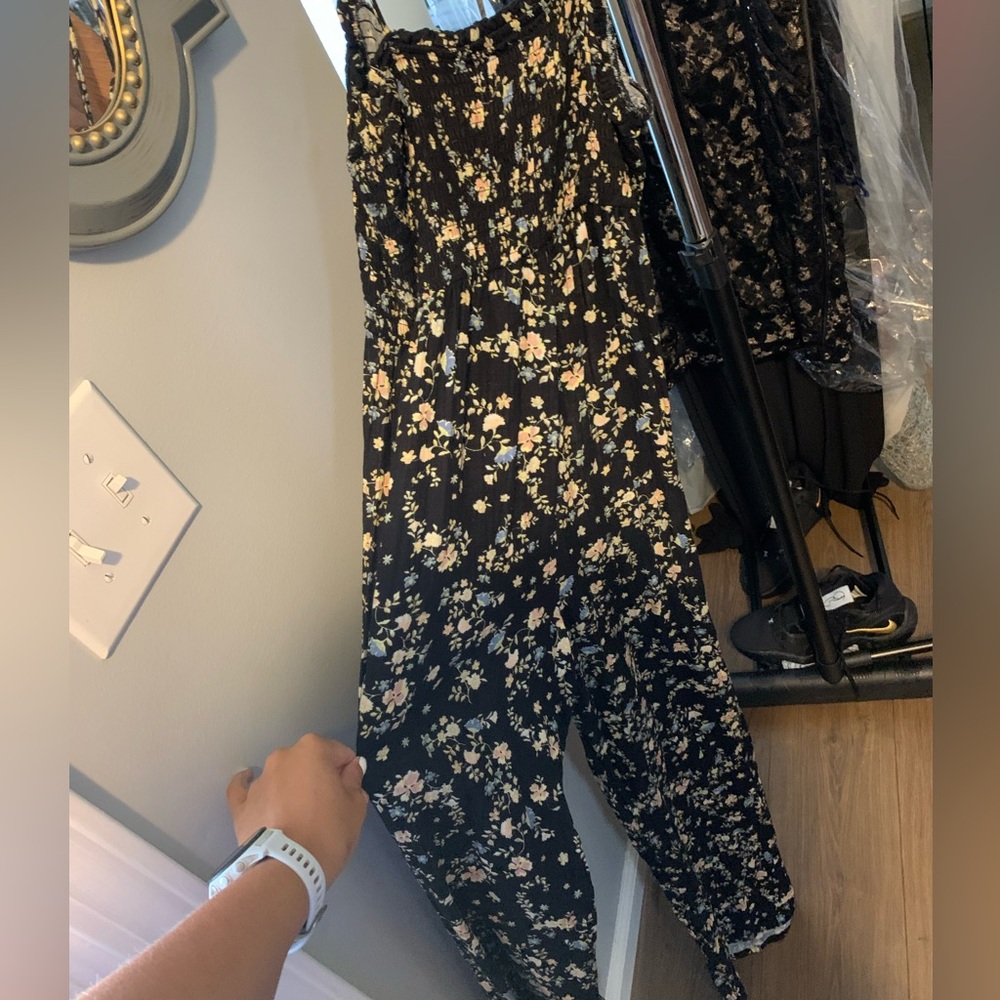 Truecraft Floral Romper w/ adjustable straps